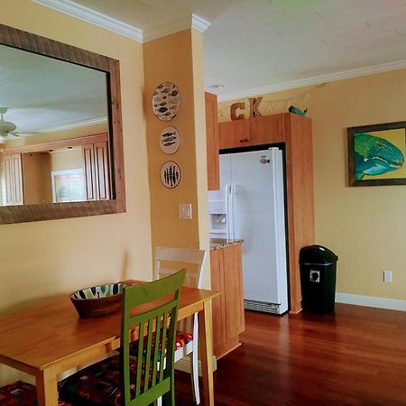 Beach Getaway III At Belleview Apartment Clearwater Beach Room photo